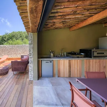 Domaine & Version Maquis Villa Bonifacio (Corsica)
