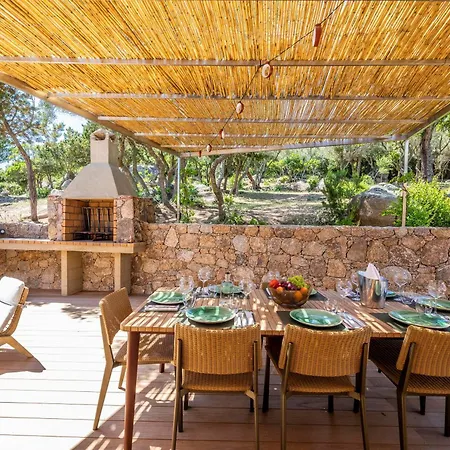 Domaine & Version Maquis Villa Bonifacio (Corsica)