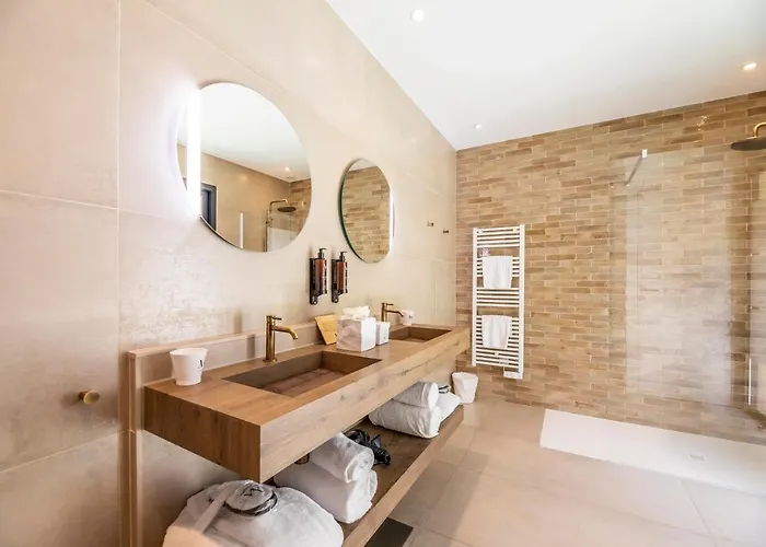 Vila Domaine & Version Maquis