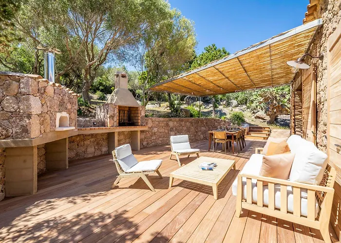 Domaine & Version Maquis Villa Bonifacio (Corsica)